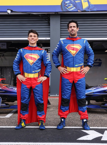 G7DA 1hX0AA34Z1?format=jpg.jpg