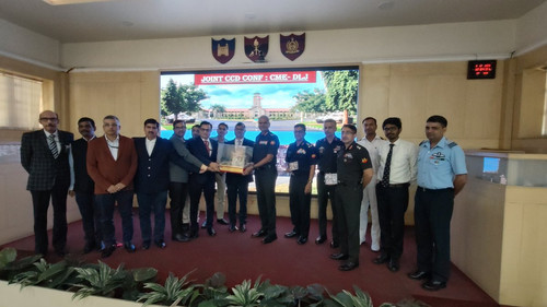 G7Pb 2faYAEKR h.jpg