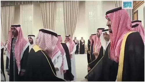 H1Nx4eBIc15p3D7S.jpg