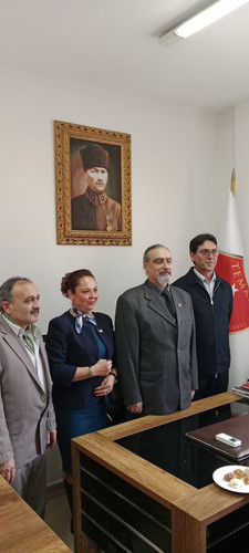 G7G58pzWMAQ Yw4.jpg
