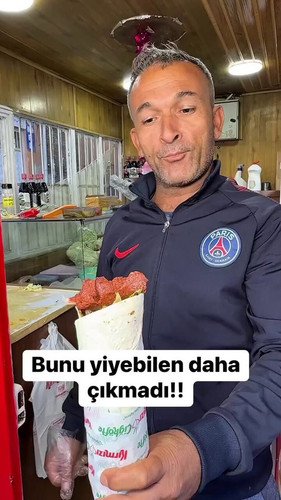 ZDVao2tkEYEcLJx2.jpg