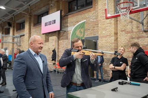 593996643 1380235753471818 1451375441010121132 n.jpg?stp=dst jpg s590x590 tt6& nc cat=100&ccb=1 7& n.jpg