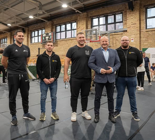 592829207 1380235923471801 19272547216490936 n.jpg?stp=dst jpg s590x590 tt6& nc cat=110&ccb=1 7& nc .jpg