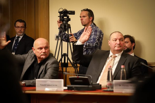 593522155 1401354241348838 6060571016290115002 n.jpg?stp=dst jpg s590x590 tt6& nc cat=104&ccb=1 7& n.jpg