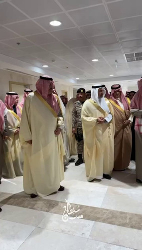 QklGITFT5rIbP A2.jpg