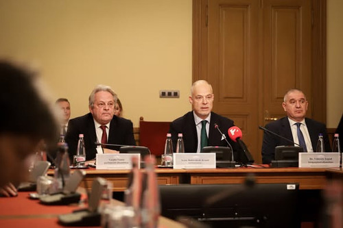 591234473 1401354181348844 1328131890621567694 n.jpg?stp=dst jpg s590x590 tt6& nc cat=108&ccb=1 7& n.jpg