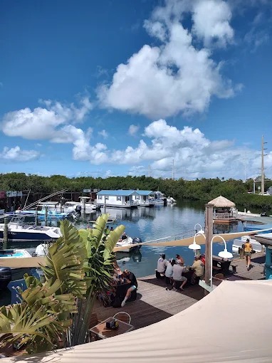 Discover Key Wests Most Beautiful Shallow Water Sandbars with Casual Monday Charters.jpg