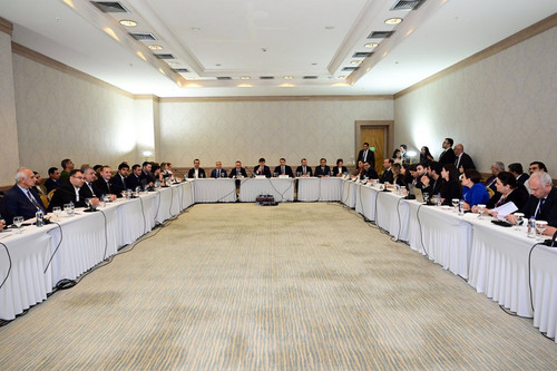 G47zMi6XYAAzeW5.jpg