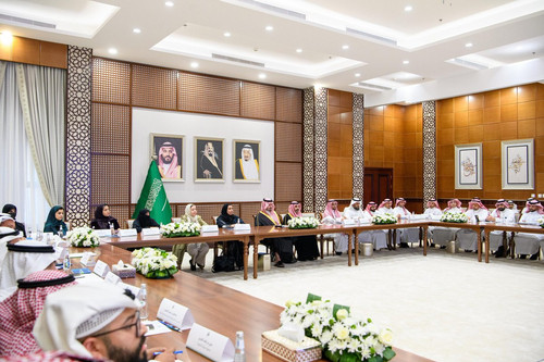 G7KRiDVXwAAHIb0.jpg