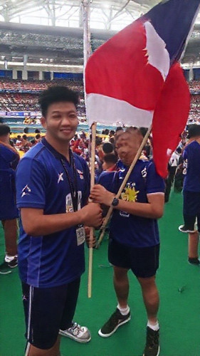 5db744c822b1.jpg