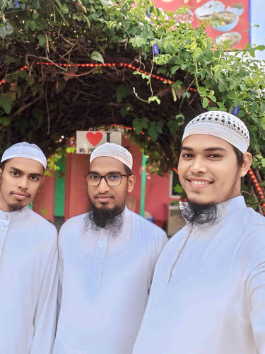 JPEG 20251202 184057 3493094921664789054.jpg