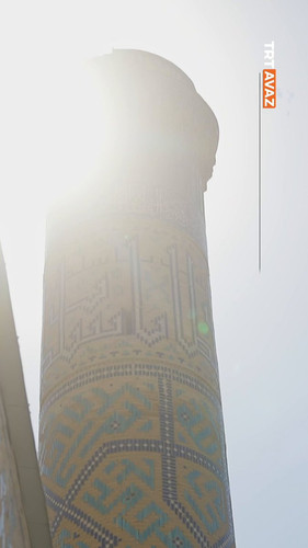 Q H 1 AKMtvJmhWc.jpg