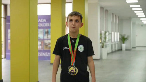 QammmfDg68Hq8 NA.jpg