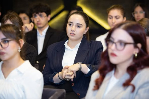 594440706 1164919465788394 2726669892725368029 n.jpg?stp=dst jpg s590x590 tt6& nc cat=102&ccb=1 7& n.jpg