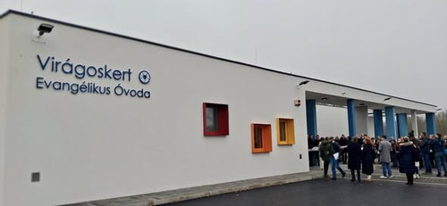 594540955 1451118930349494 9094204712701330615 n.jpg?stp=cp6 dst jpg s590x590 tt6& nc cat=111& nc cb.jpg