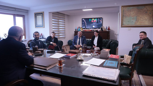 G7PgDULXoAAV y4.jpg