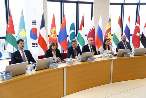 G7QHtzuXYAEPlWK.jpg