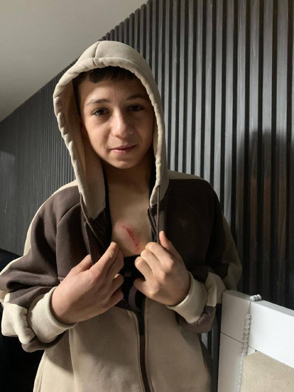 قوات الاحتلال تقتحم منزل الطفل أمين كميل في قباطية جنوب جنين وتعتدي عليه أثناء عملية الاقتحام....