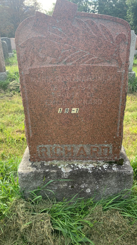 IMG 2410 Pierre tombale Emile Richard.jpg