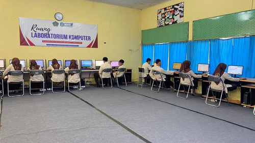 WhatsApp Image 2025 12 03 at 19.03.43.jpg