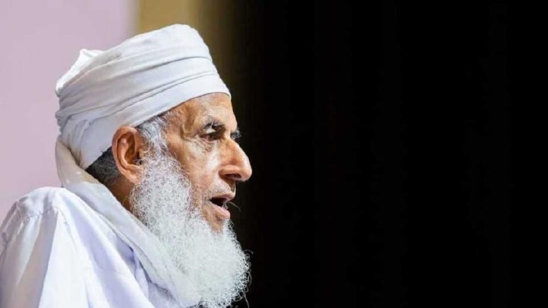 مفتي سلطنة عمان، الشيخ احمد الخليلي: - لا يزال الكيان الصهيـوني يواصل عدوانه على إخواننا في قطاع غـزة؛ ولم يؤد الاتفاق إلى نتيجة إيجابية، وإنا لنعجب م...