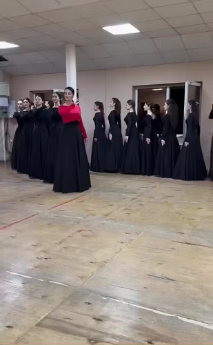 wlLEWi5wxVNZv Ja.jpg