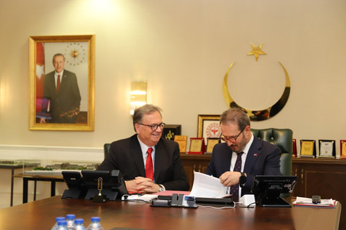 G7MNe7CXQAAt4Fs.jpg