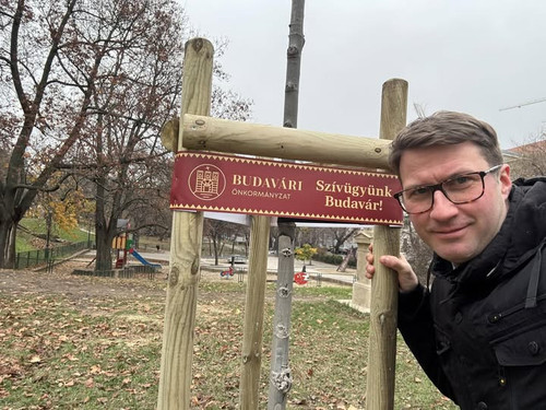 592743682 1394894808878242 549728196674162327 n.jpg?stp=cp6 dst jpg s720x720 tt6& nc cat=105&ccb=1 7.jpg