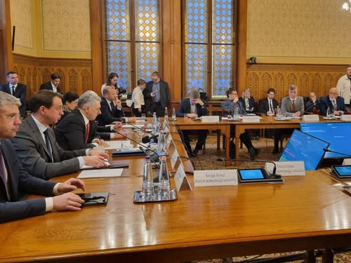 593449871 1243893924227739 6742574499586552371 n.jpg?stp=dst jpg s590x590 tt6& nc cat=109&ccb=1 7& n.jpg