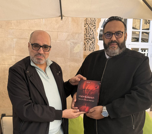 G7Lt6bYWYAAClfF.jpg