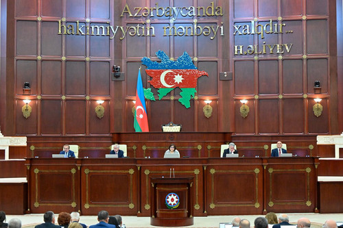 G7LG3tuXAAAqsxT.jpg