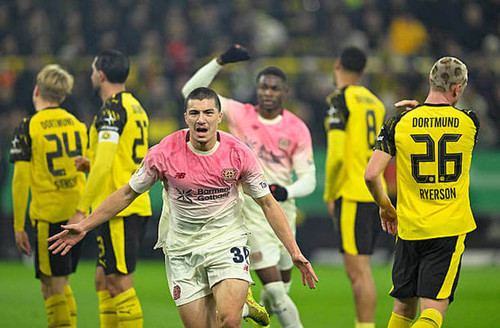 Gol Ibrahim Maza mengeliminasi Borussia Dortmund pada DFB Pokal 2025 26 Getty Images.jpg
