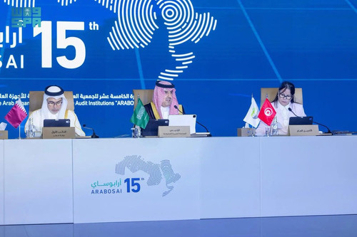 G7Kn364XYAEDmY8.jpg
