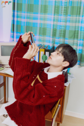 weverse 3 299936634.jpg