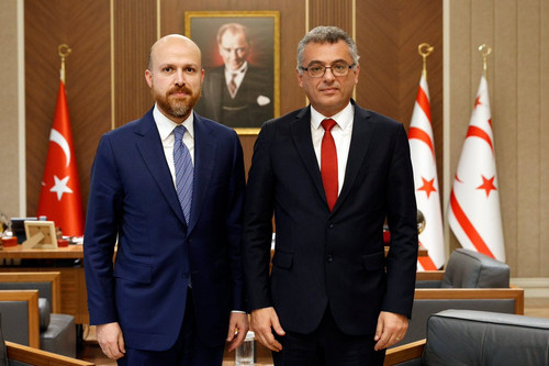 G7QNQzvW4AAhnYT.jpg