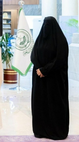 G7LwNIqWIAAvn3e.jpg