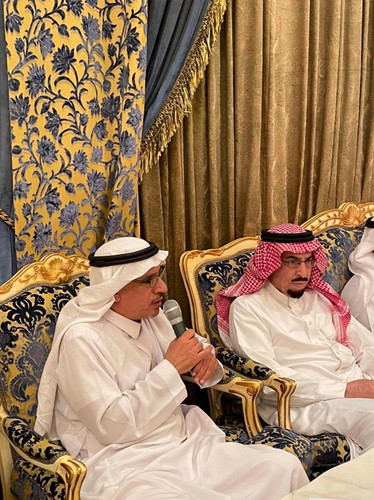 G7OO8JqXMAEQobw.jpg