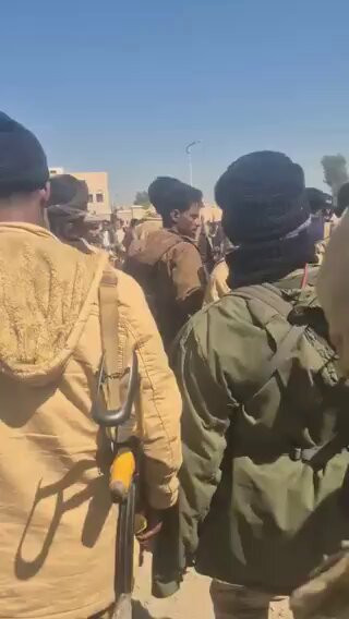 g434J RubQCYAh2J.jpg