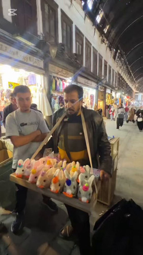 QM6KZjuzUI Ileaq.jpg