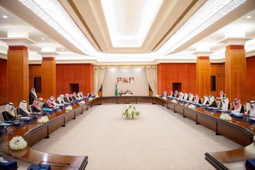 G7LUVJ XwAAnOrN.jpg