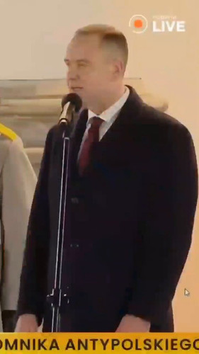 xgz2FxDB0 79Vrli.jpg