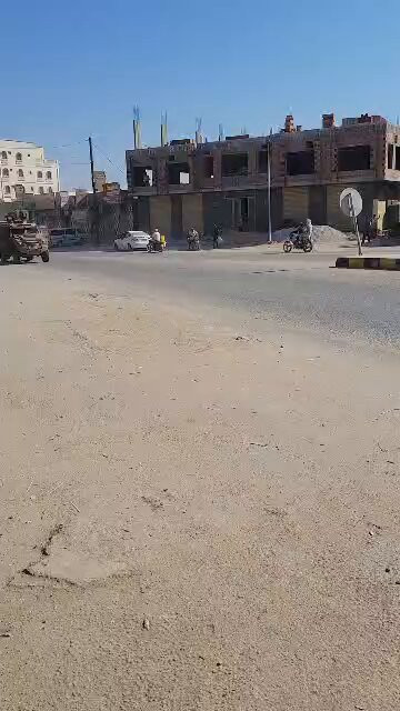 fKnay9yJ0dnp4f6 .jpg