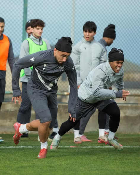 589008498 18411026575140358 4545582166280258949 n.jpg?stp=dst jpg s590x590 tt6& nc cat=110&ccb=1 7& .jpg