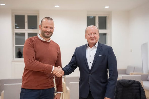 594068199 1380945846734142 5931399401635555173 n.jpg?stp=dst jpg s590x590 tt6& nc cat=105&ccb=1 7& n.jpg