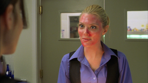 The.Slammin.Salmon.2009.BluRay.REMUX.1080p.AVC.DTS HD.MA5.1 HDS.mkv 20220610 104209.938.png