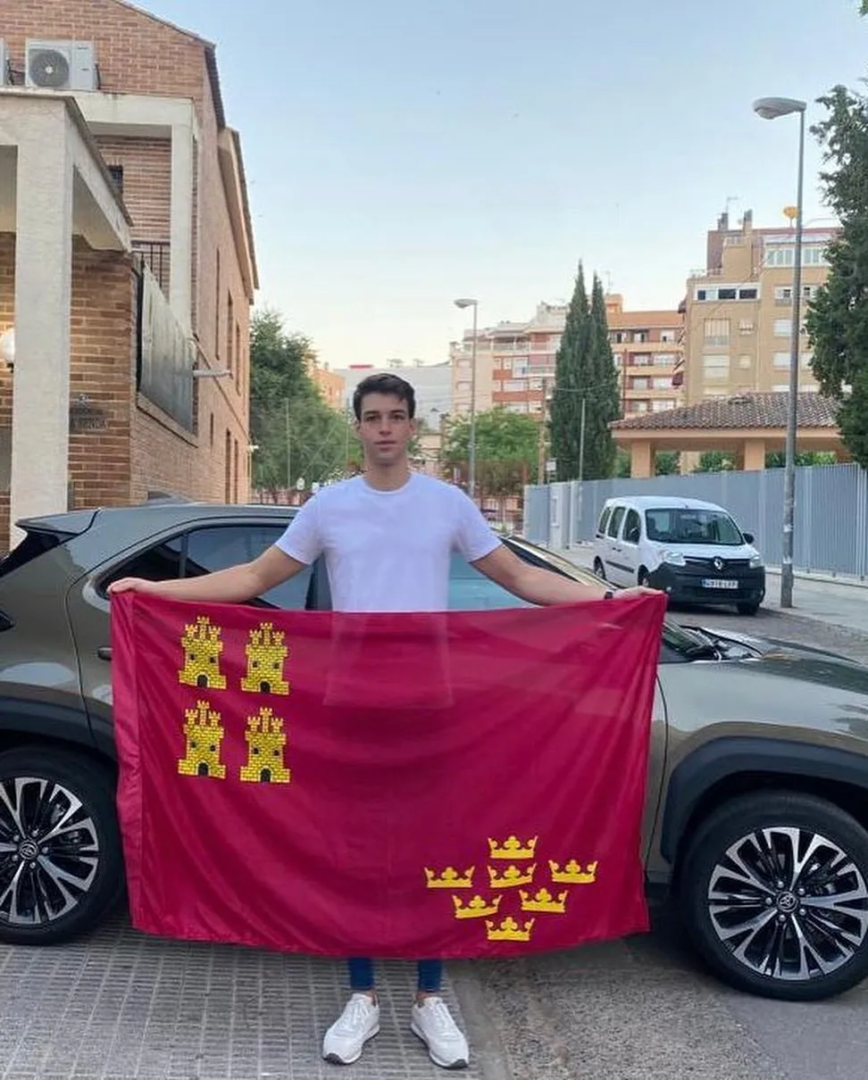 murcia vence mr international spain 2022. - Página 9 HMpLIp