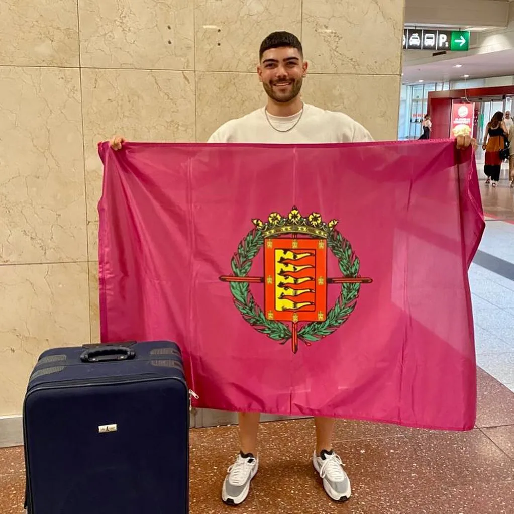 murcia vence mr international spain 2022. - Página 9 HMy8u4