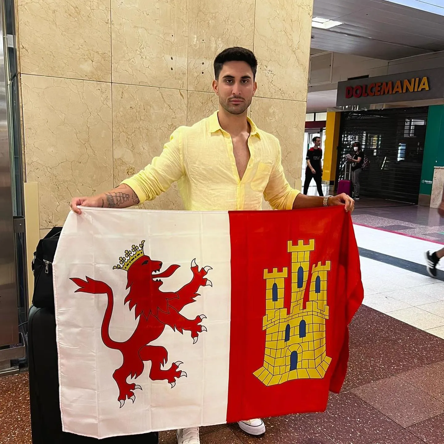 murcia vence mr international spain 2022. - Página 9 HMyrnS