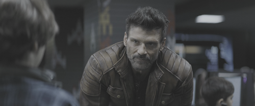 Boss.Level.2020.2160p.HDR.UHD.BluRay.DTS HD.MA.5.1.x265 10bit HDS.mkv 20220615 153226.791.png