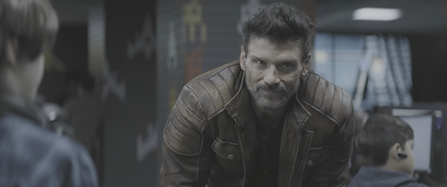 Boss.Level.2020.1080p.Pad HDR.UHD.BluRay.AAC.x265 10bit HDSPad.mp4 20220615 101312.317.png